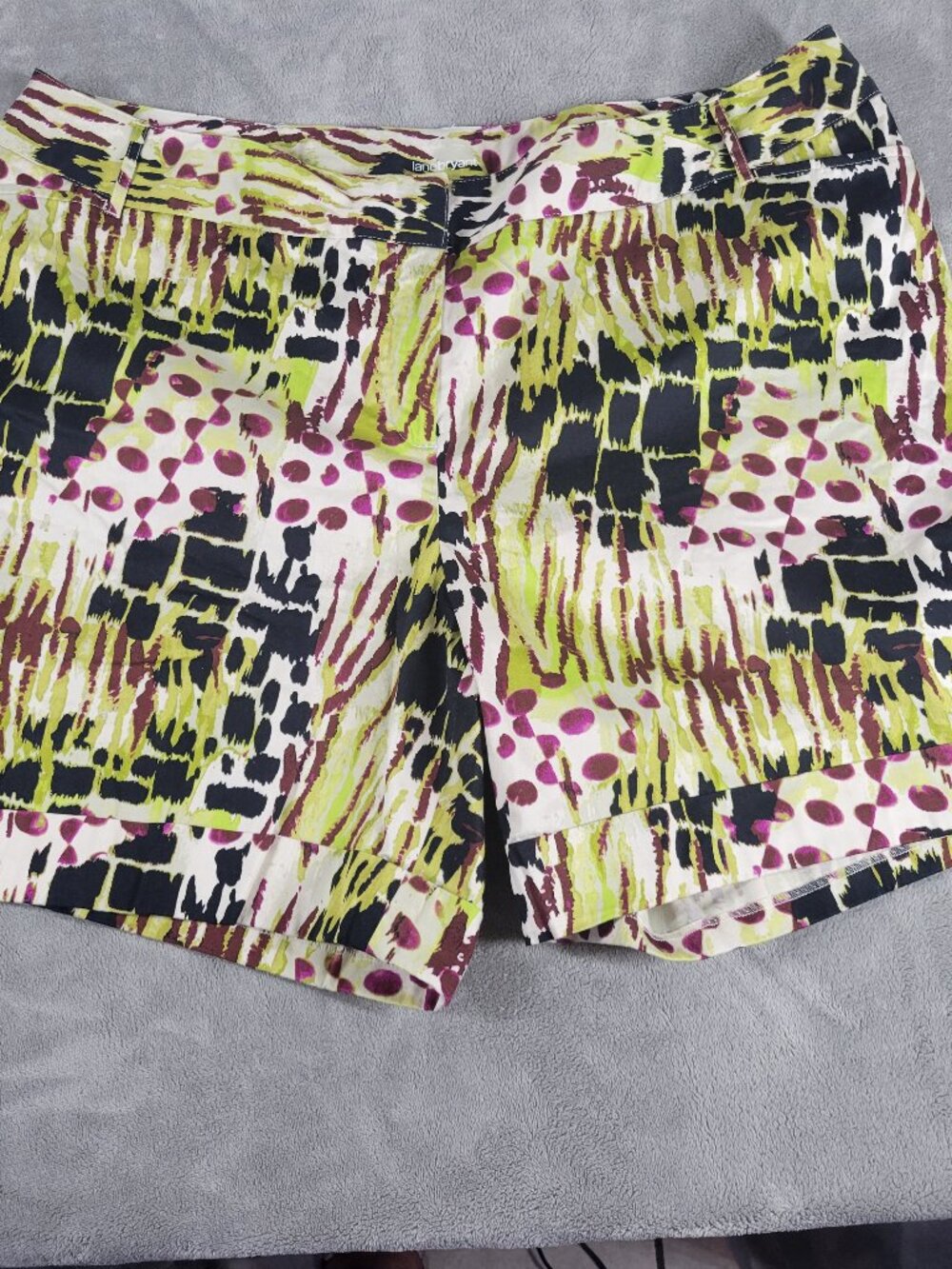 Lane Bryant 24 Shorts Green Purple Watercolor Cuffed Cotton Blend Casual WAT87E